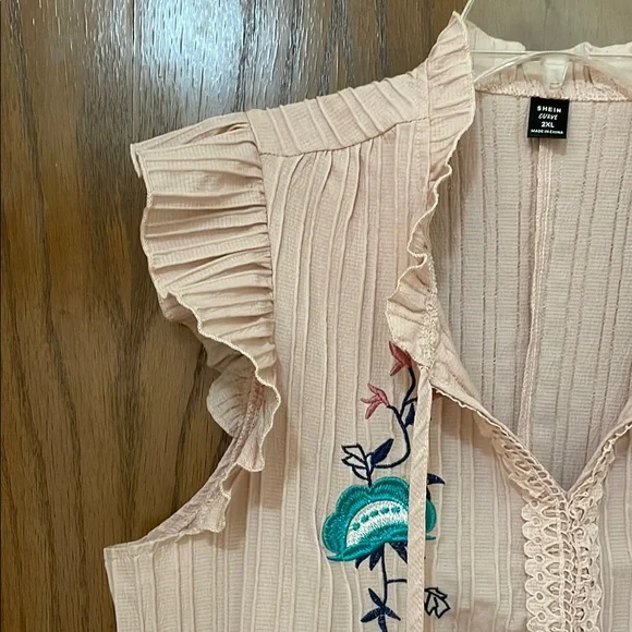 SHEIN UEC Women’s Size 2X Pink Embroidered Ruffle Sleeve Blouse - Picture 6 of 9